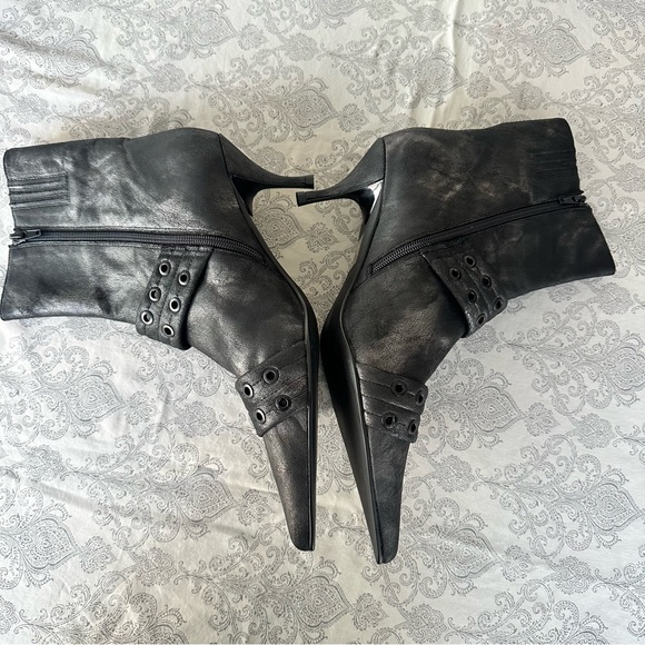 Free People Jeffrey Campbell Deja Vu Buckle Boots Distressed Pointy size 11 - Picture 4 of 12